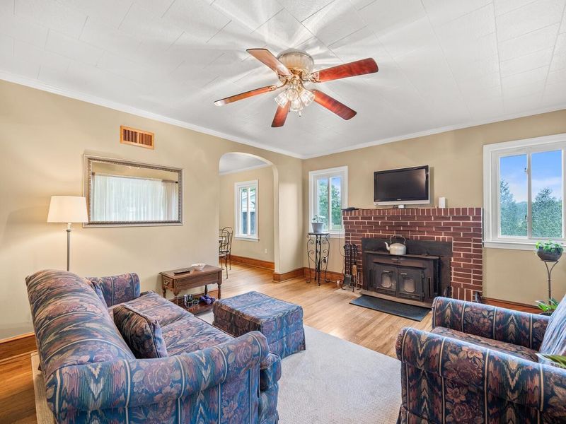 6822 Corbett Ridge Rd, Mebane, NC 27302
