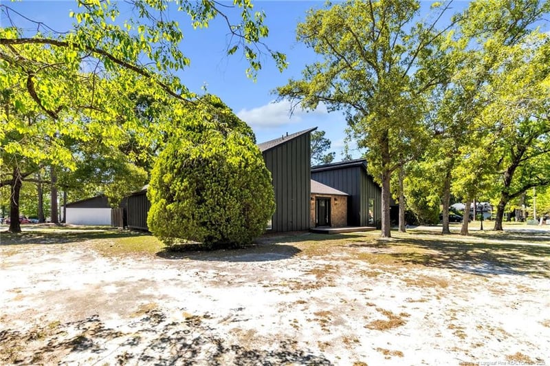 6823 Timbercroft Ln, Fayetteville, NC 28314