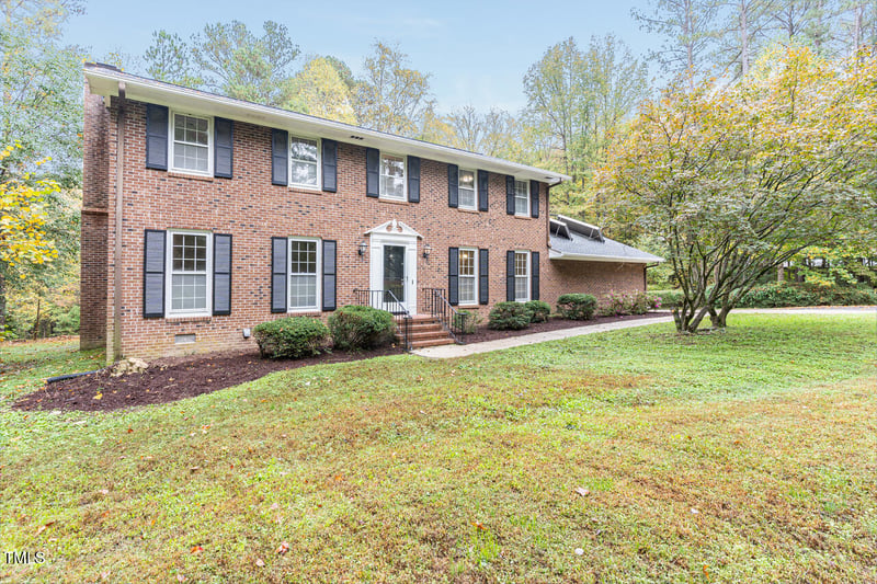 6824 Branton Dr, Cary, NC 27519
