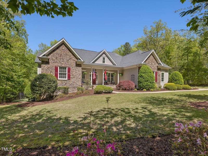 6824 Wood Forest Dr, Cary, NC 27519