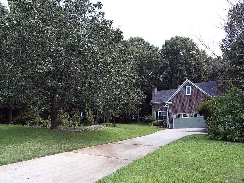 6825 Pinnacle Ridge Rd, Raleigh, NC 27603