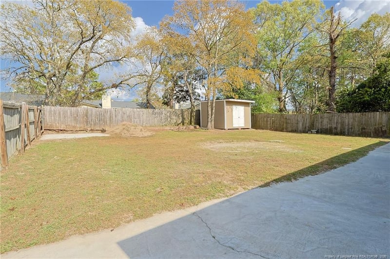 6826 Marlowe Dr, Fayetteville, NC 28314