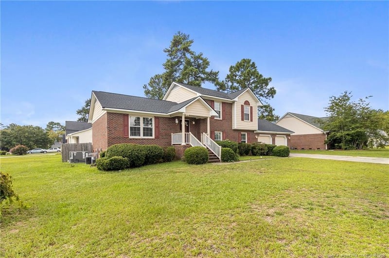 6828 Jacobs Creek Circle Dr, Fayetteville, NC 28306