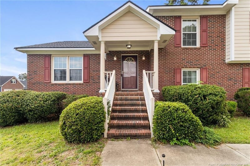 6828 Jacobs Creek Circle Dr, Fayetteville, NC 28306