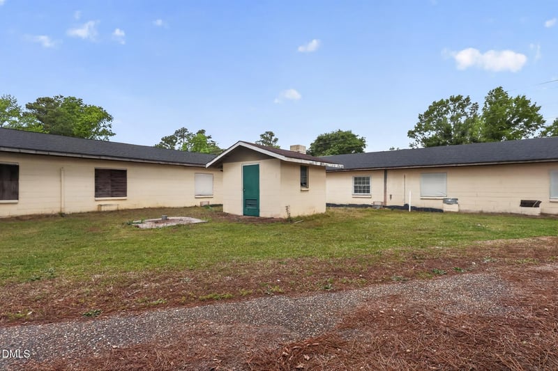 6828 Old Stage Rd, Angier, NC 27501