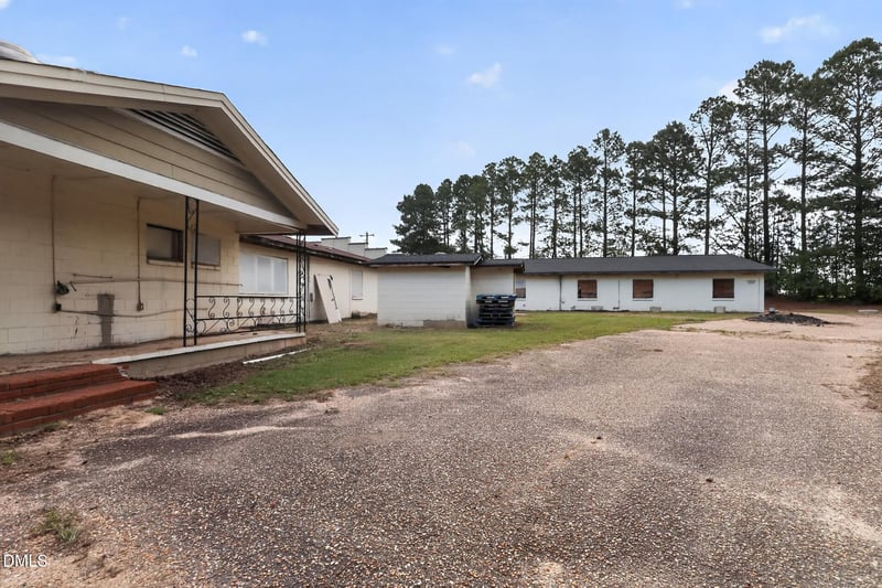 6828 Old Stage Rd, Angier, NC 27501