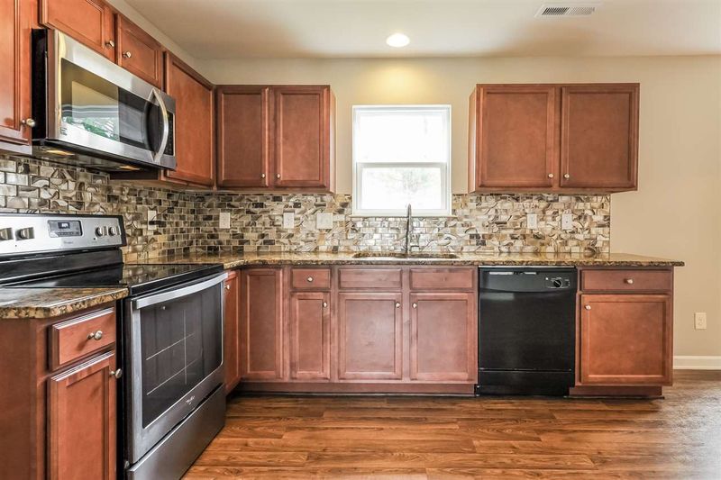 6828 Planting Ct, Raleigh, NC 27610