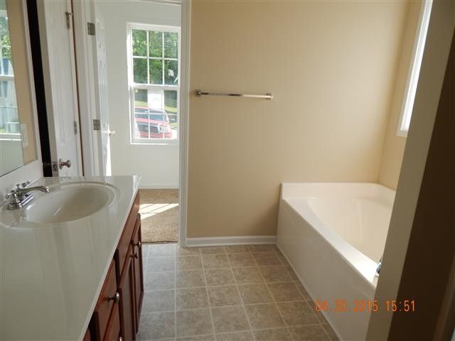 6828 Spanglers Spring Way, Raleigh, NC 27610