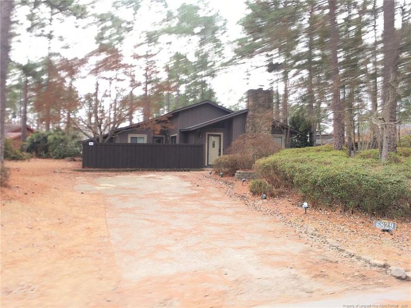 6829 S Staff Rd, Fayetteville, NC 28306