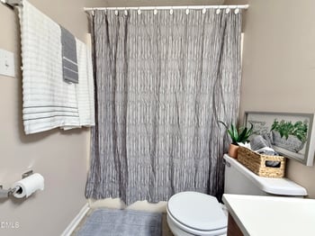 683 Dowfield Dr, Fayetteville, NC 28311