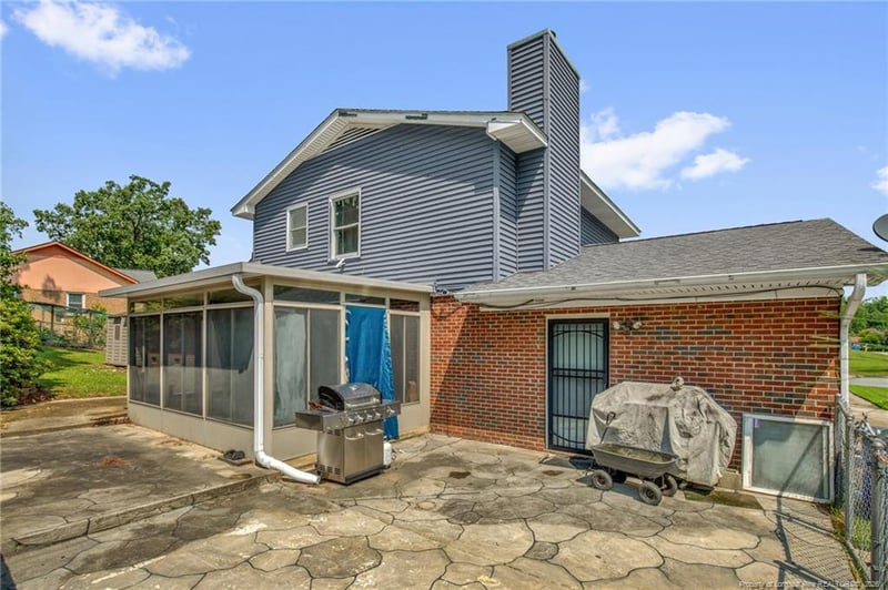 6833 Brasswood Dr, Fayetteville, NC 28314