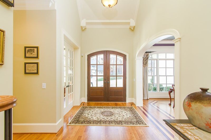 6833 Mactavish Way, Raleigh, NC 27613