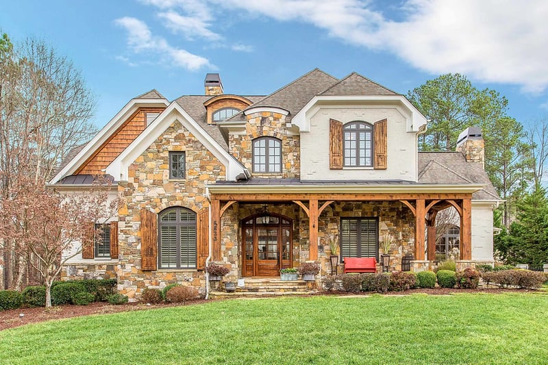 6833 Piershill Ln, Cary, NC 27519