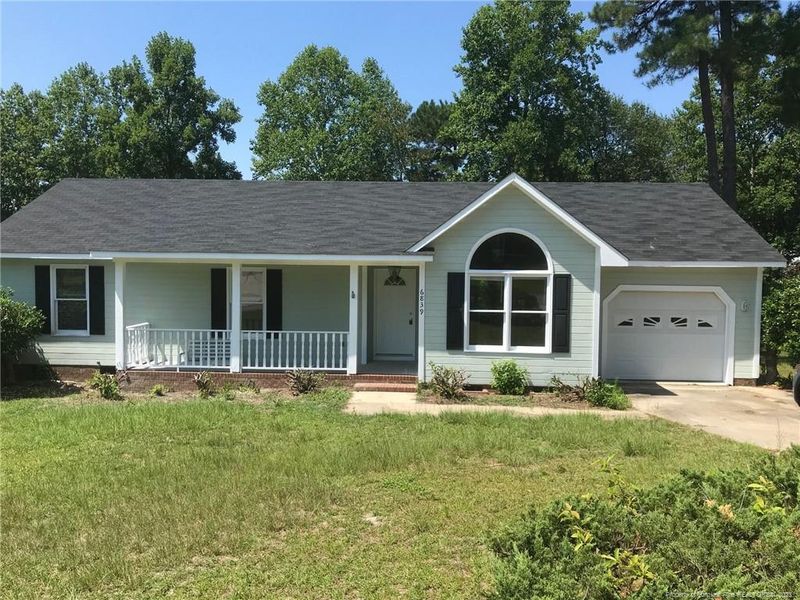 6839 Willow Ct, Fayetteville, NC 28314