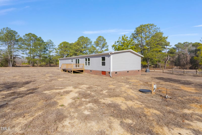 684 Hollywood Rd, Sanford, NC 27332