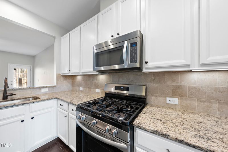 684 Wickham Ridge Rd, Apex, NC 27539