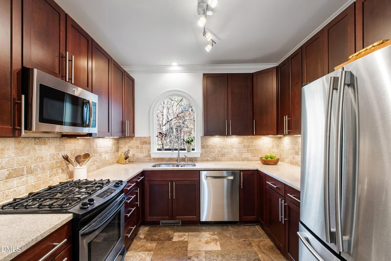 6840 Gloucester Rd, Raleigh, NC 27612