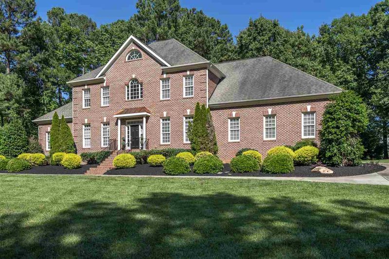 6840 Viceroy Dr, Raleigh, NC 27613