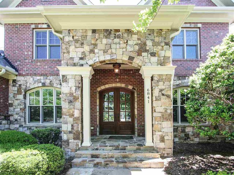 6841 Piershill Ln, Cary, NC 27519