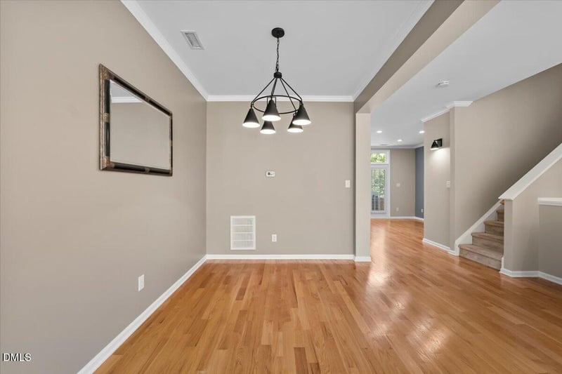 6843 Middleboro Dr, Raleigh, NC 27612