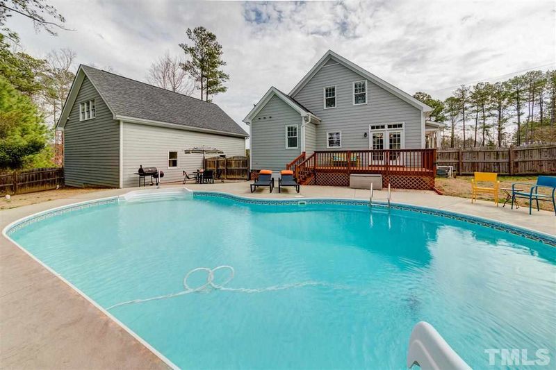6844 Apex Barbecue Rd, Apex, NC 27502