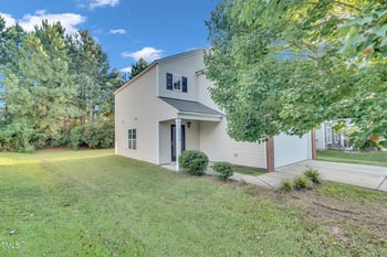 6848 Horseback Ln, Raleigh, NC 27610