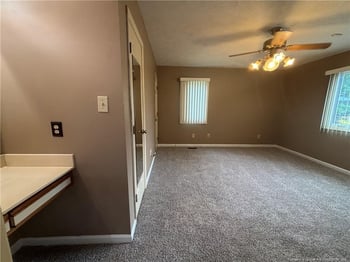 685 Glenola St, Fayetteville, NC 28311