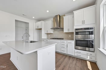 685 Sun Mdw Dr, Wake Forest, NC 27587