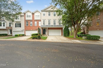 6851 Middleboro Dr, Raleigh, NC 27612