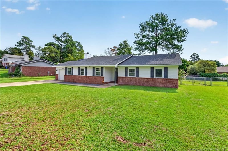 6853 Ferncreek Pl, Fayetteville, NC 28314