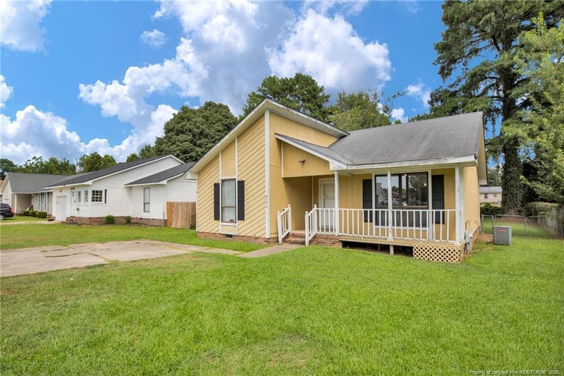 6854 Kizer Dr, Fayetteville, NC 28314