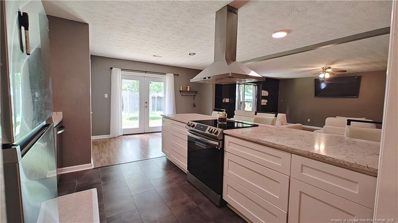 6858 Beaverstone Dr, Fayetteville, NC 28314