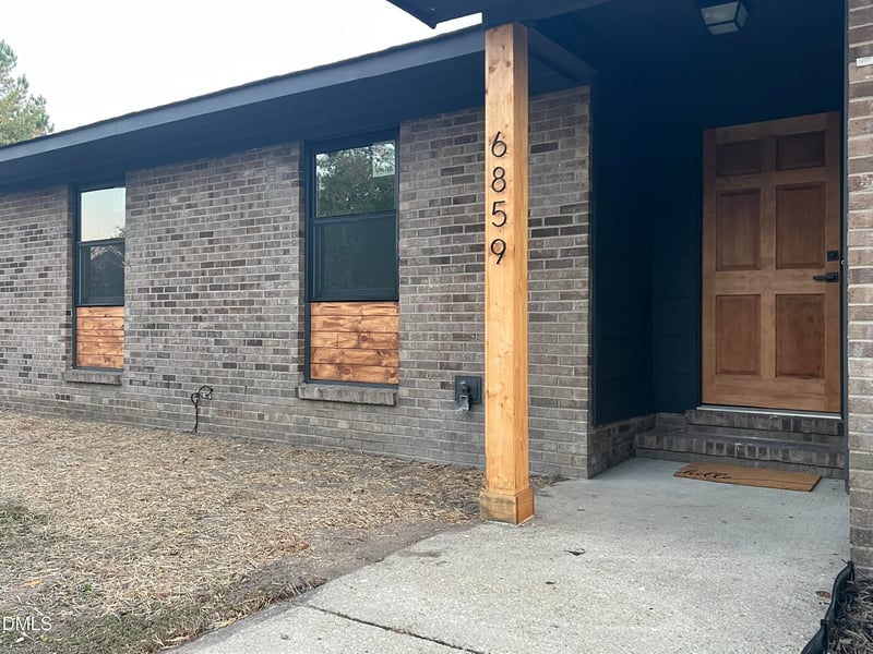 6859 Beaver Stone Rd, Fayetteville, NC 28314
