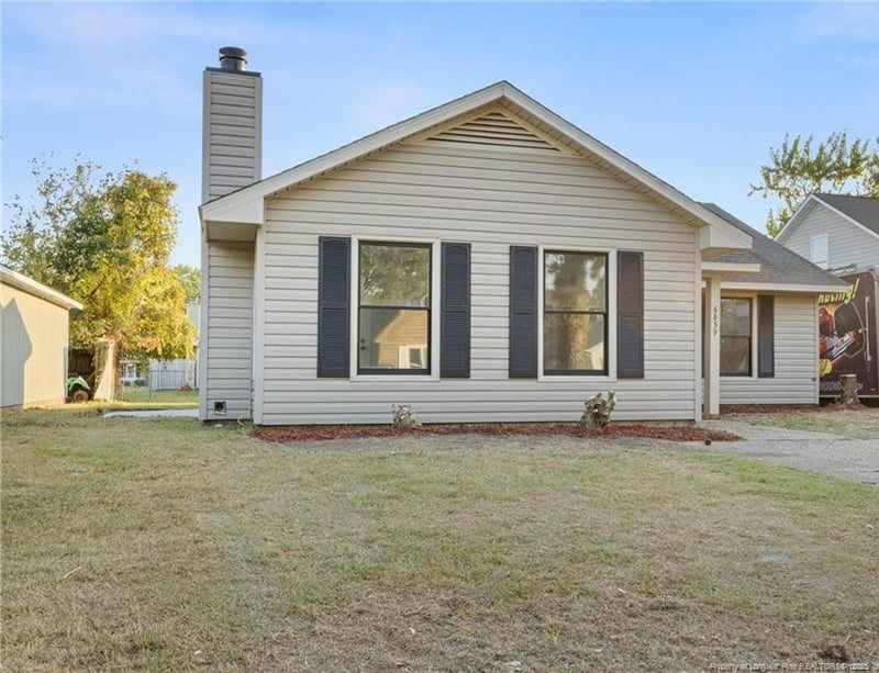 6859 Winchester St, Fayetteville, NC 28314
