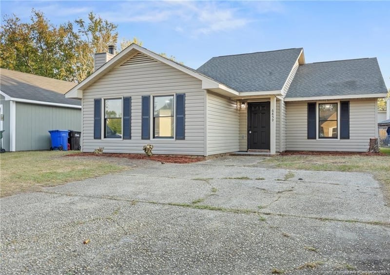6859 Winchester St, Fayetteville, NC 28314