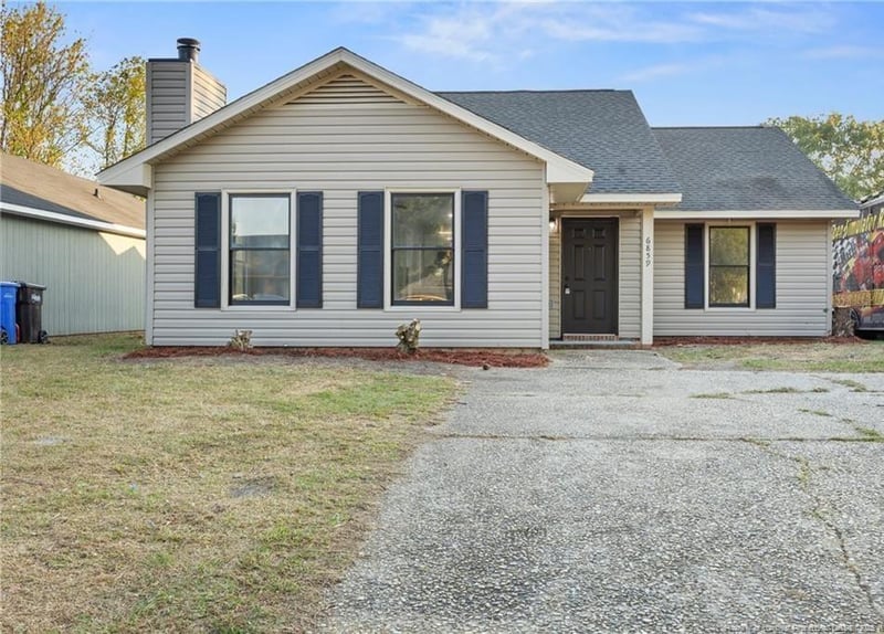 6859 Winchester St, Fayetteville, NC 28314
