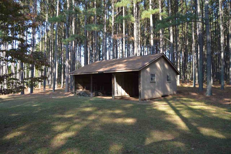 686 Fleming Rd, Youngsville, NC 27596