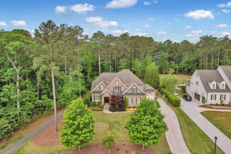6860 Piershill Ln, Cary, NC 27519