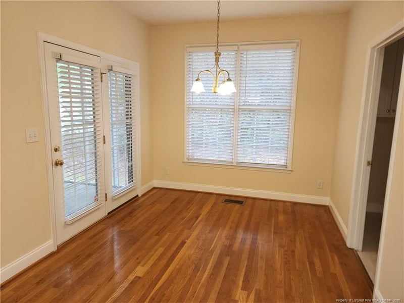 6860 Surrey Rd, Fayetteville, NC 28306