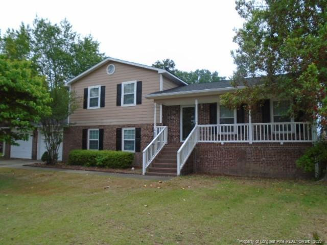 6861 Pin Oak Ln, Fayetteville, NC 28314