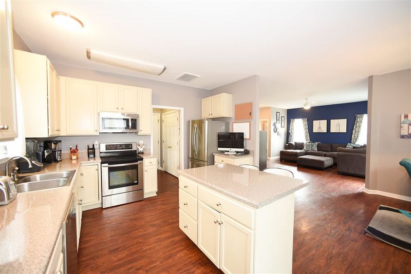 6862 Paint Rock Ln, Raleigh, NC 27610