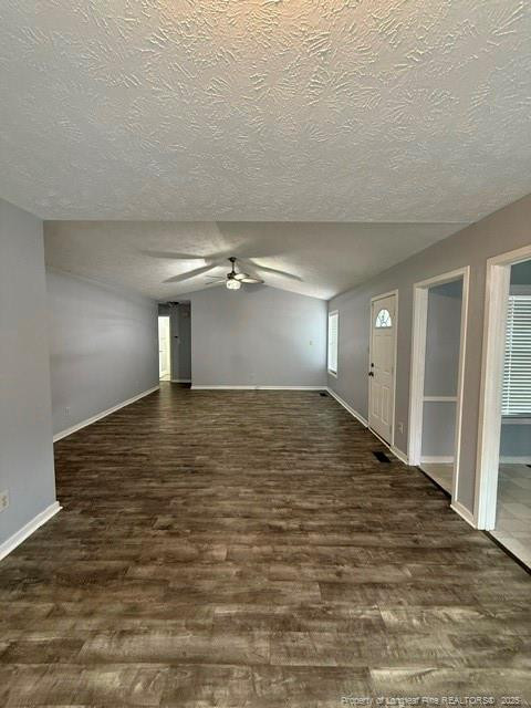 6864 Candlewood Dr, Fayetteville, NC 28314