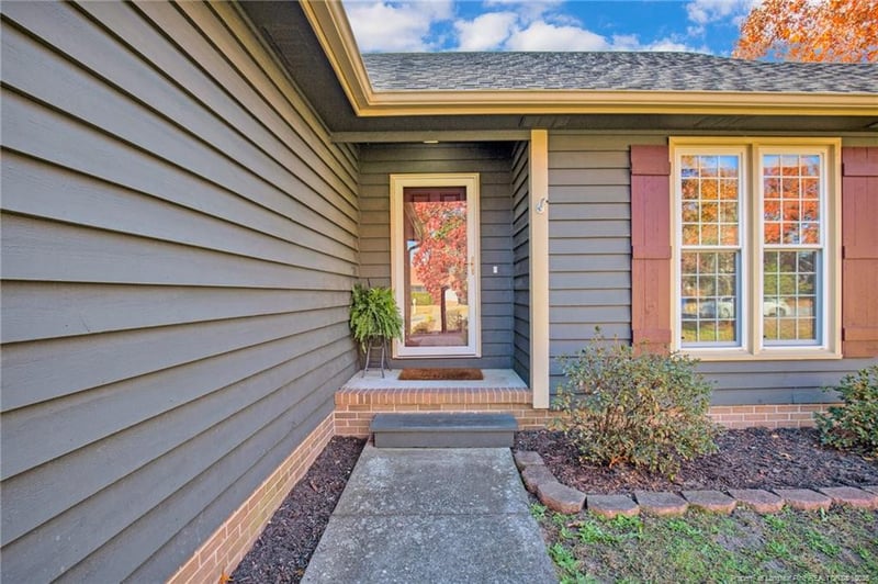 6867 Woodmark Dr, Fayetteville, NC 28314