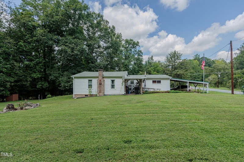 6869 87 , Graham, NC 27253