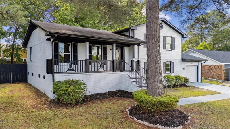 6869 Brasswood Dr, Fayetteville, NC 28314