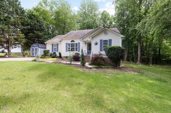 687 Watson Rd, Benson, NC 27504