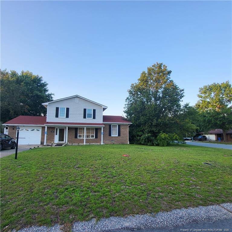6870 Beaver Stone Dr, Fayetteville, NC 28314
