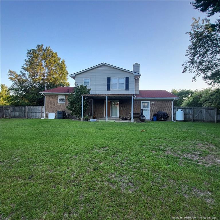 6870 Beaver Stone Dr, Fayetteville, NC 28314