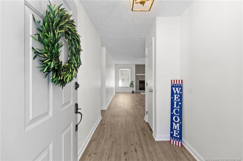 6870 Pin Oak Ln, Fayetteville, NC 28314