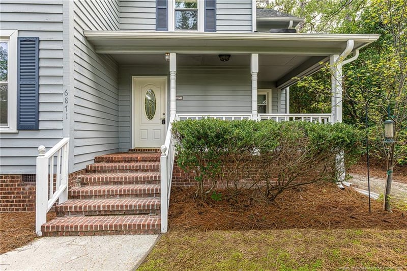 6871 Staff Rd, Fayetteville, NC 28306